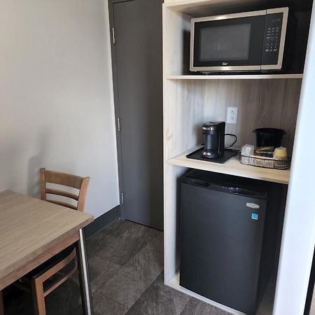 Razoolies Inn Stephenville Bilik gambar