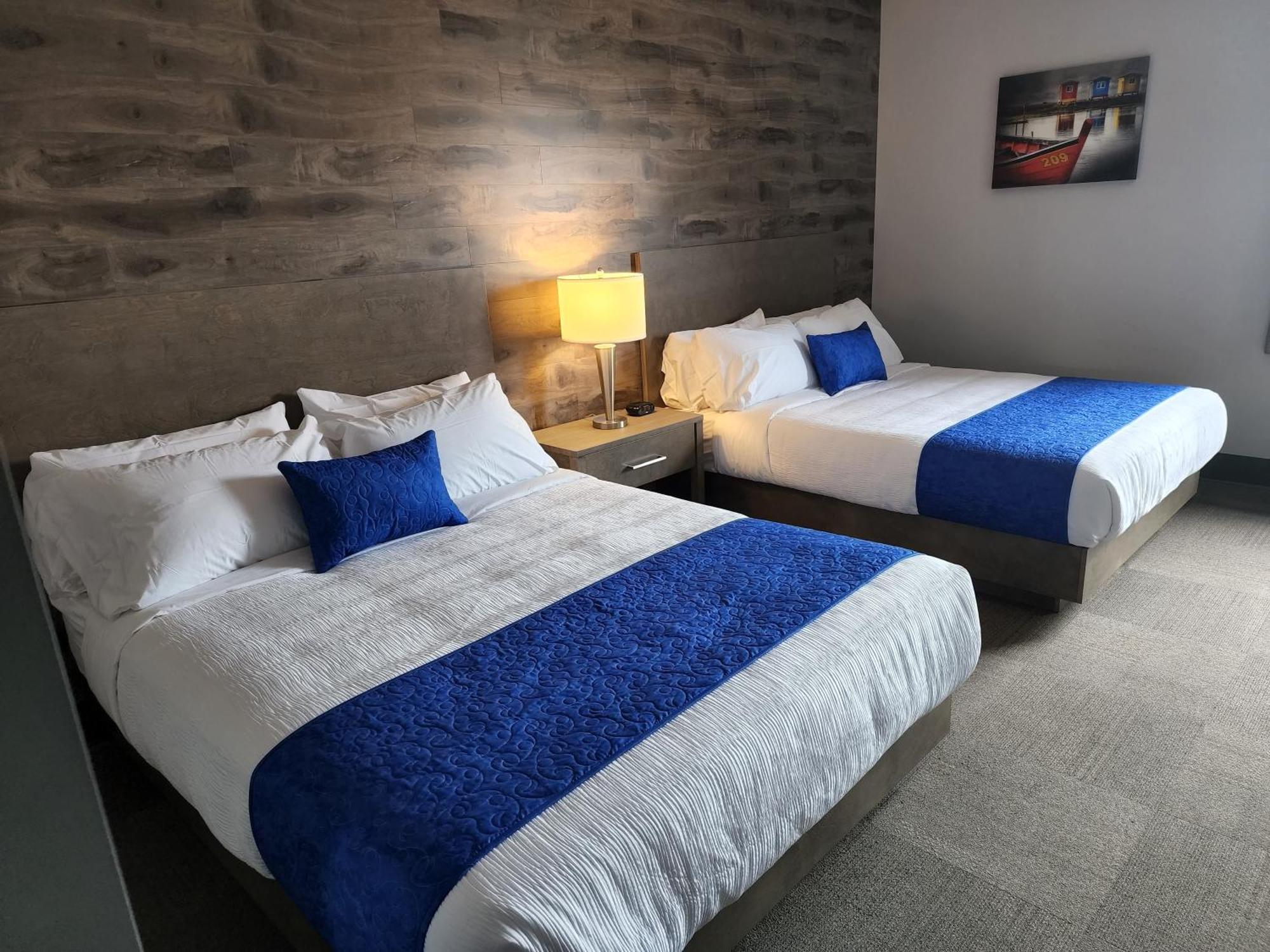 Razoolies Inn Stephenville Bilik gambar